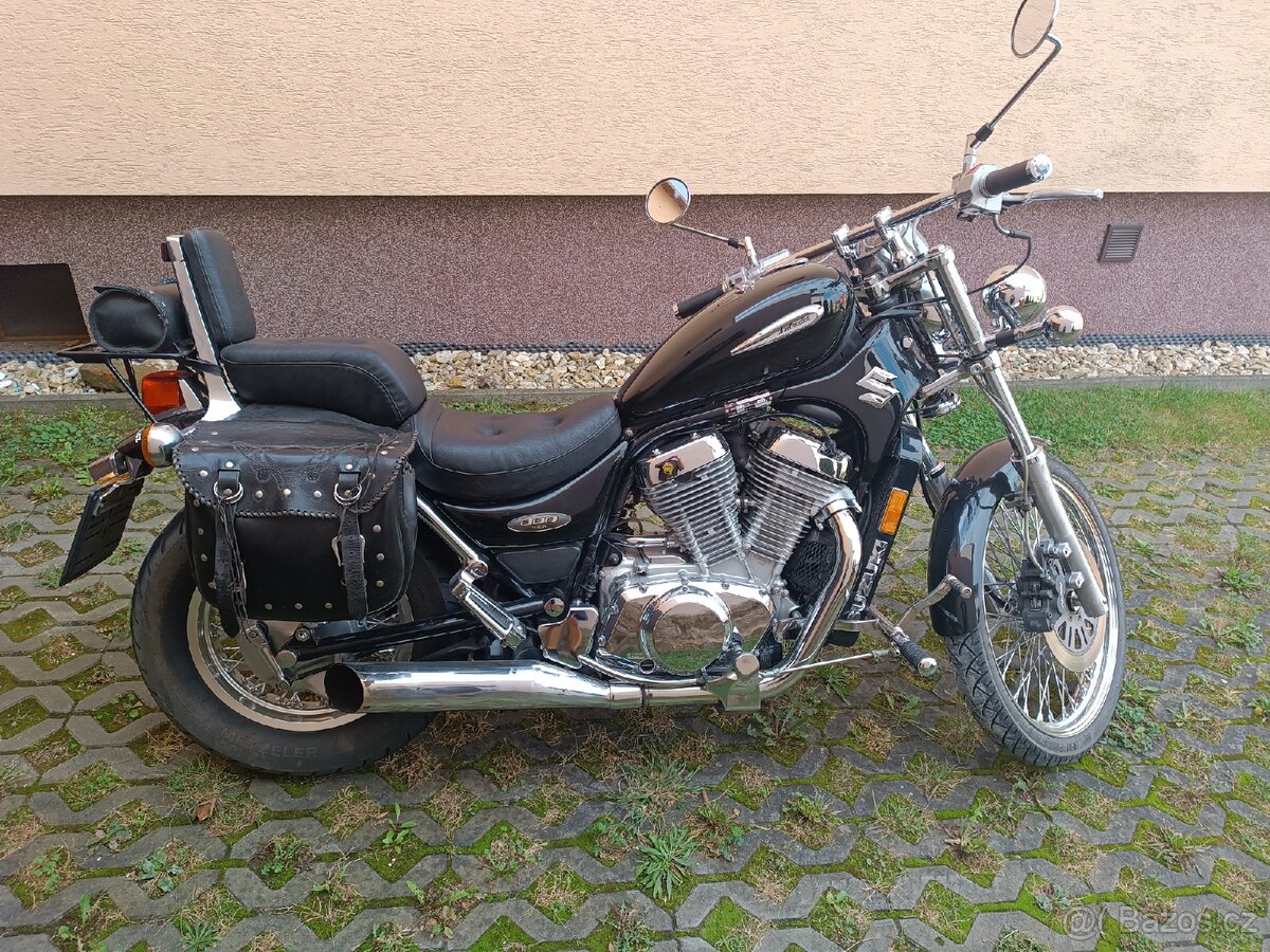 SUZUKI Intruder VS800 - 4
