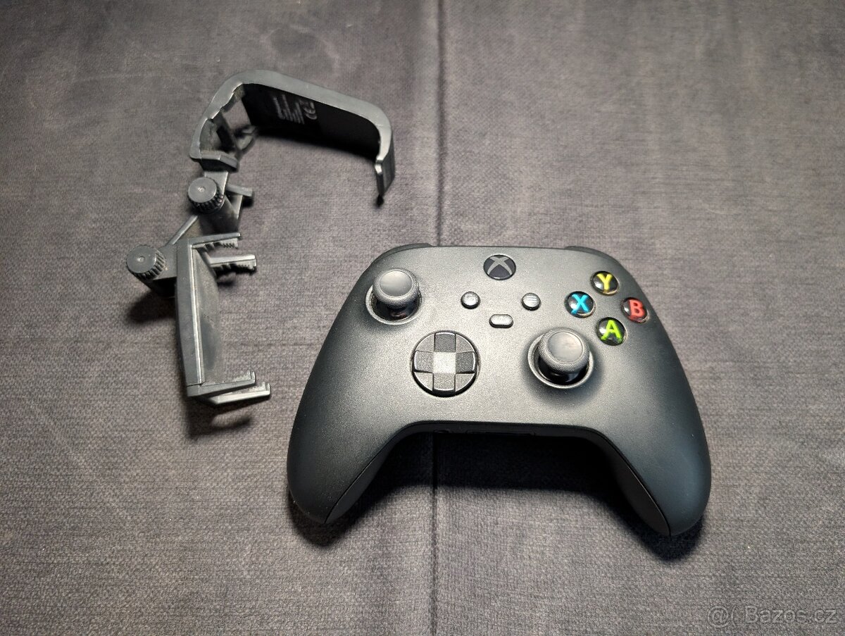 Xbox Series X 1 TB + příslušenství - 4