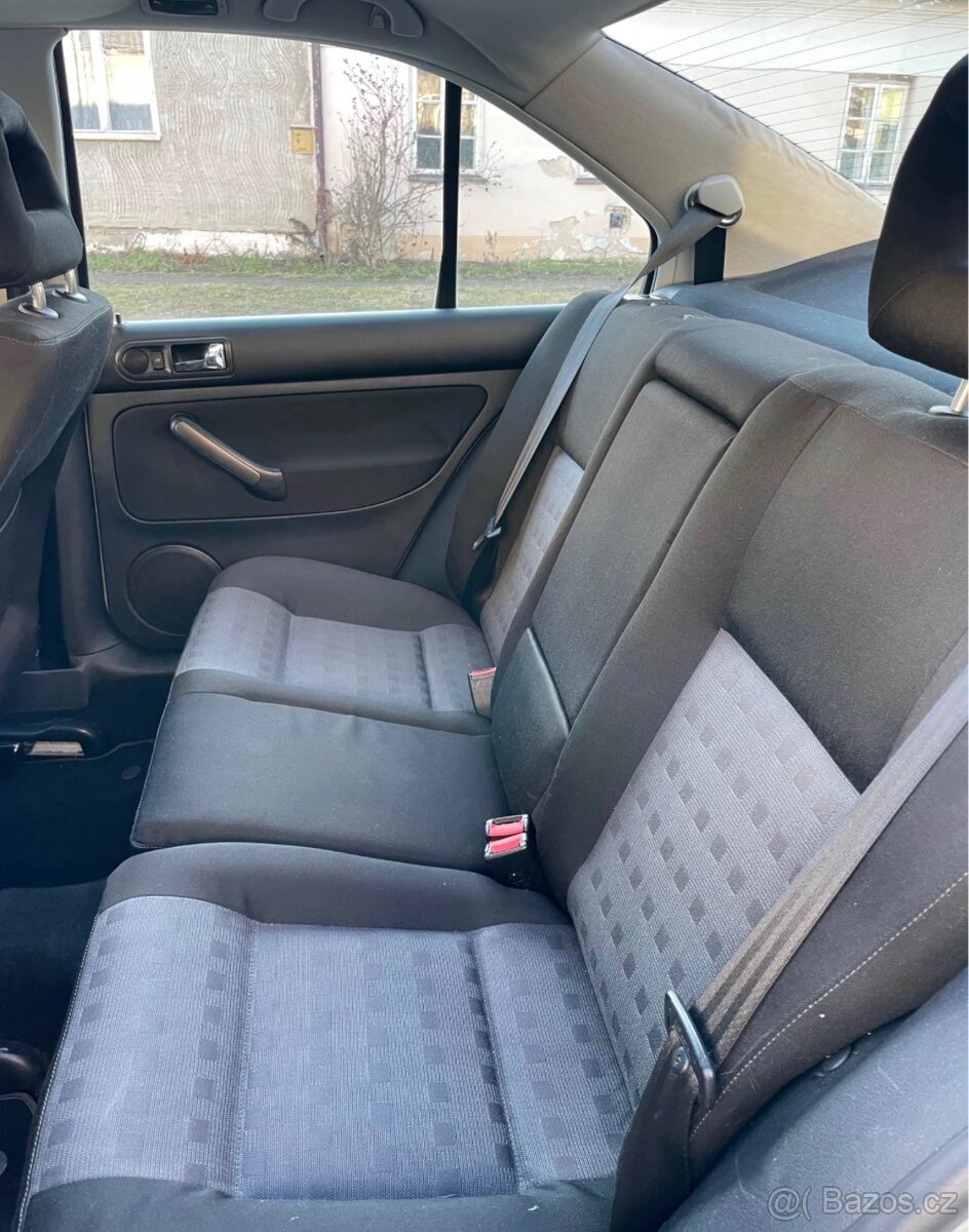 VW bora 1.6 benzin - 4