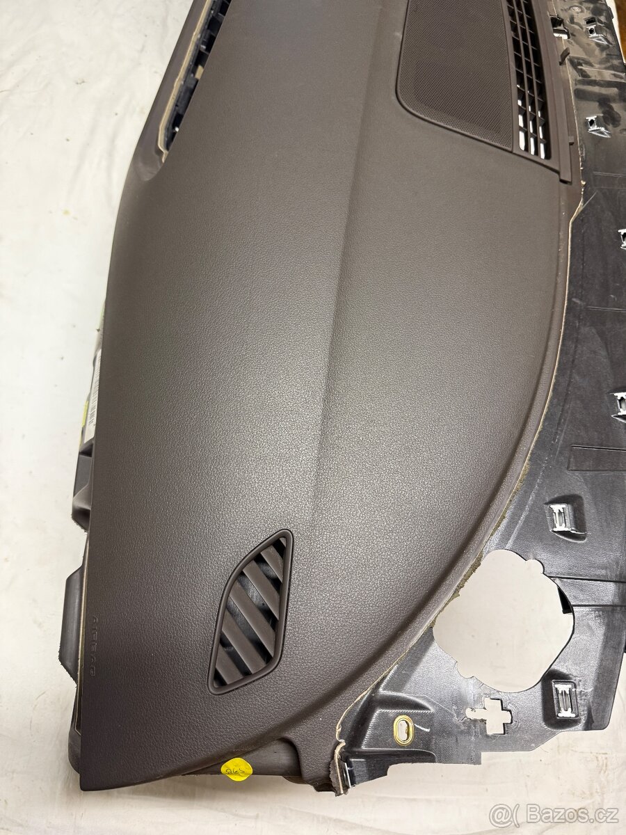 Kompletni airbagova sada + palubni deska - Audi A7 - 4