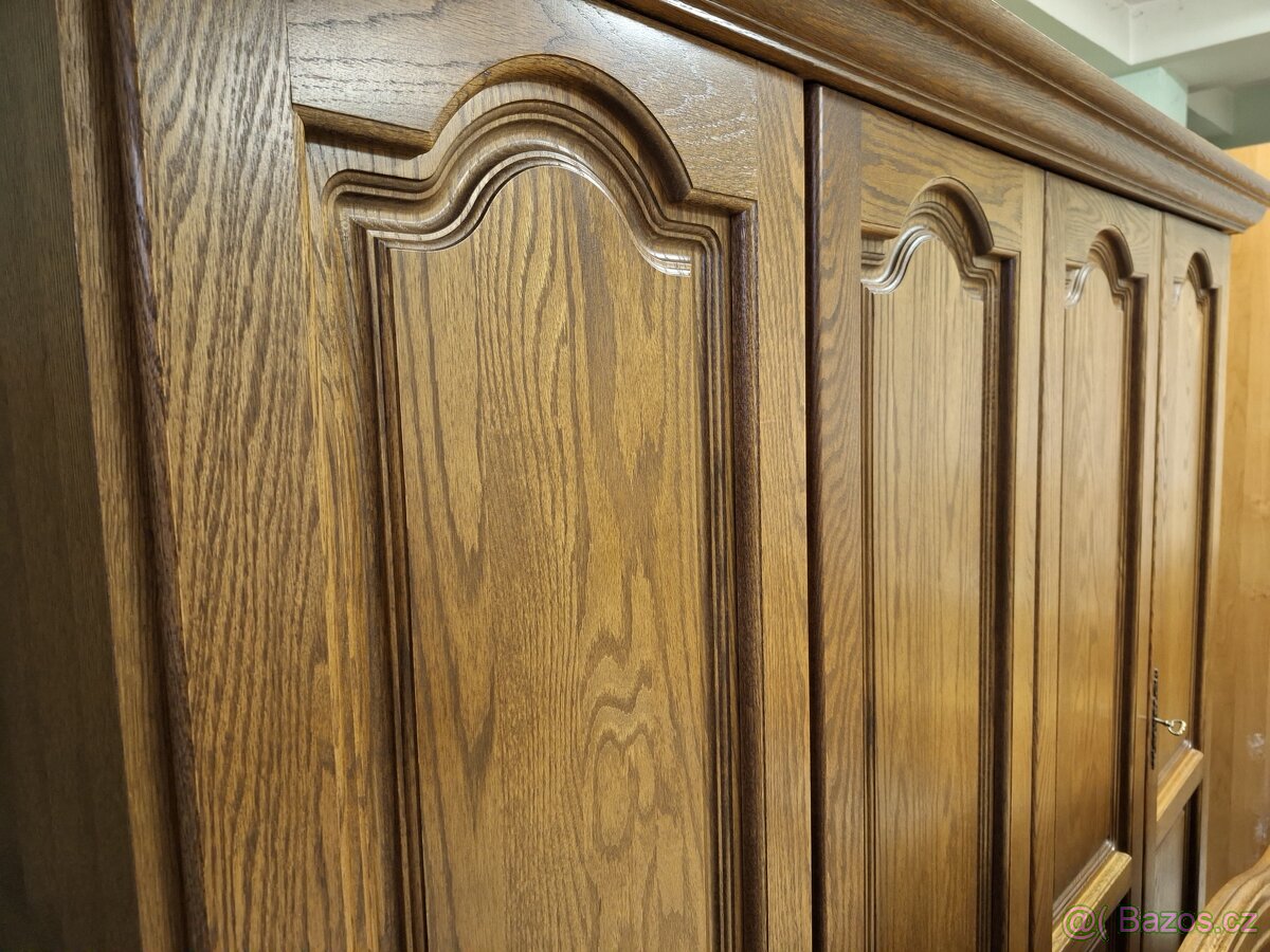 PĚKNÁ RUSTIKÁLNÍ SKŘÍŇ - 4