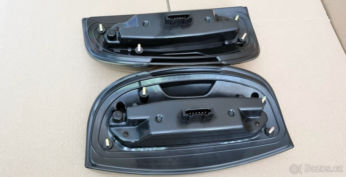 LADA NIVA TRAVEL - Zadní LED světla KOMPLET - 4