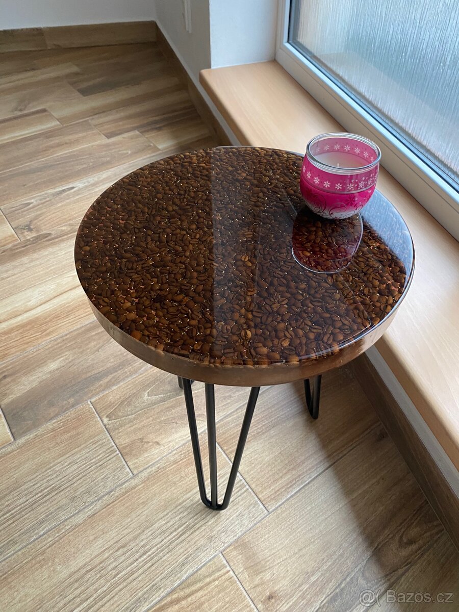 Stolky z epoxidové pryskyřice - 4