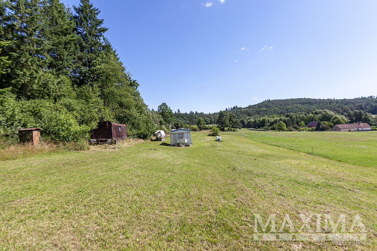 Pozemek o ploše 2863 m2 - Klučenice, Kamenice - 4