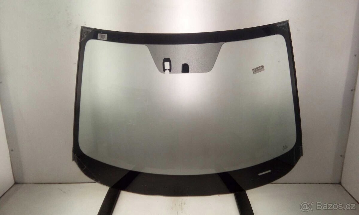 Mazda 2 čelní sklo - 4
