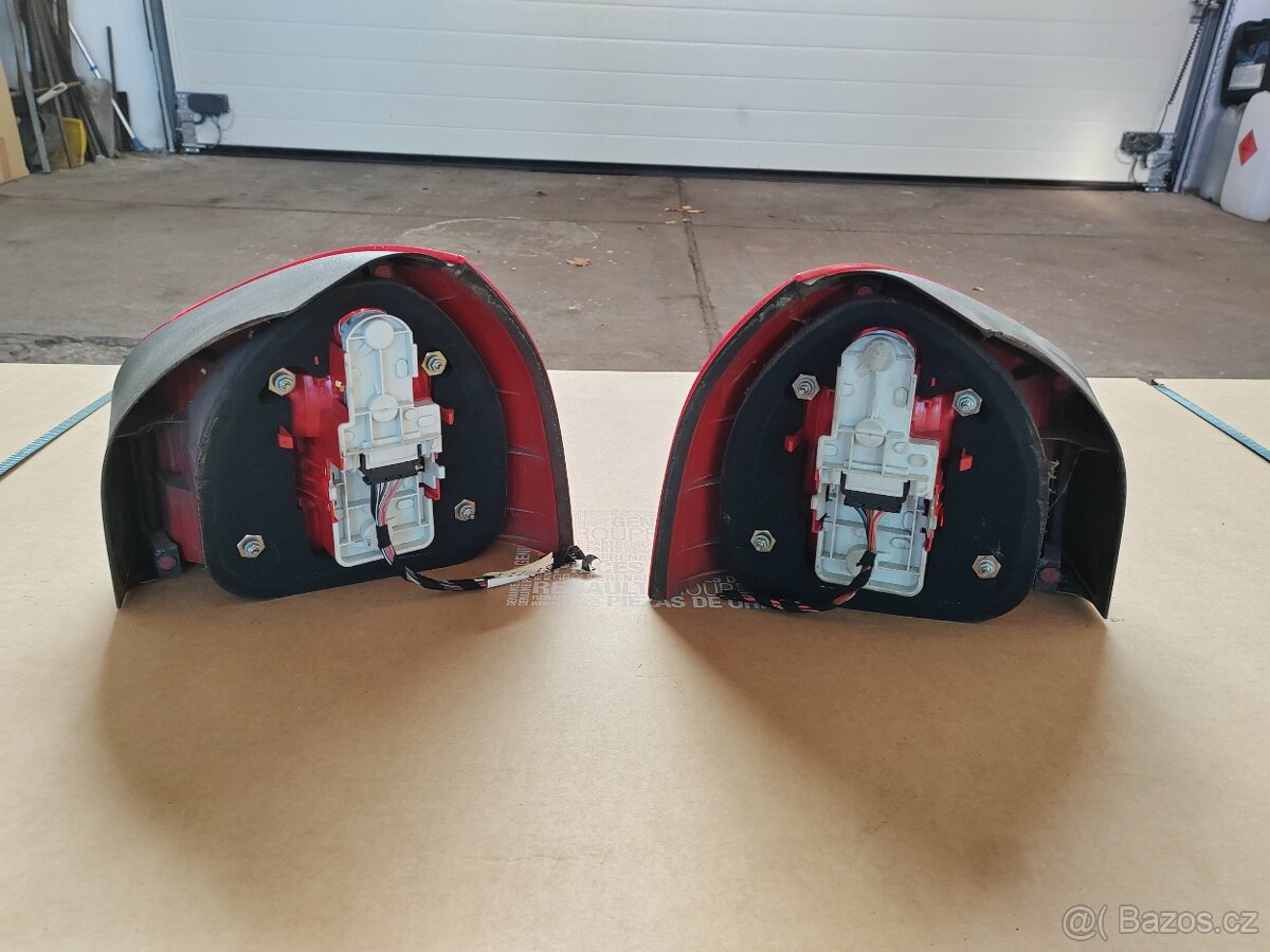 AUDI A3 8L FACELIFT- pravé zadní světlo/ světlomet - 4