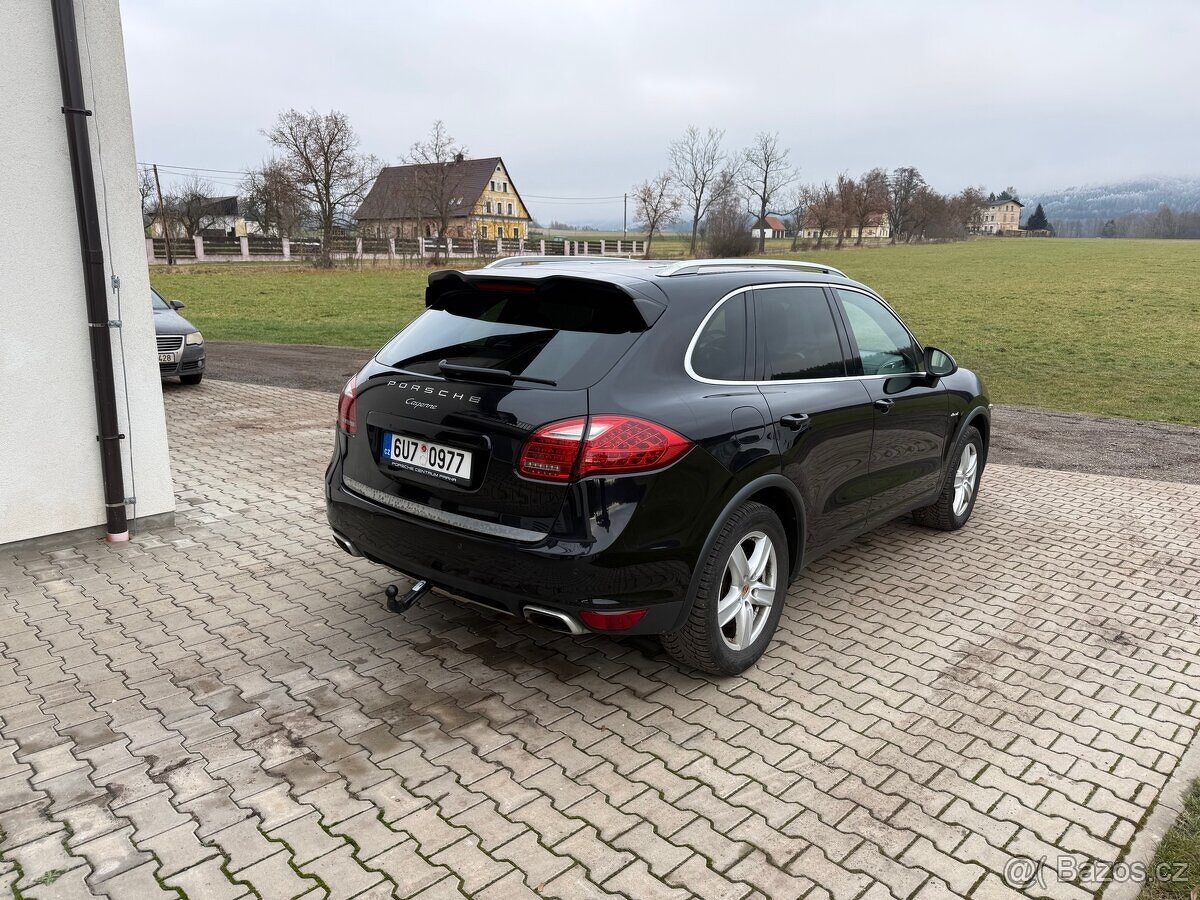 Porsche Cayenne 3.0 TDi 180kw rok- 2011 DPH - 4