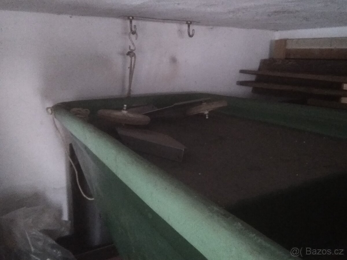 Laminátová rybářská pramice - 4