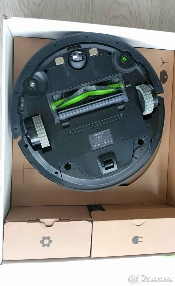 Robotický vysavač + mop iRobot Roomba Combo - 4