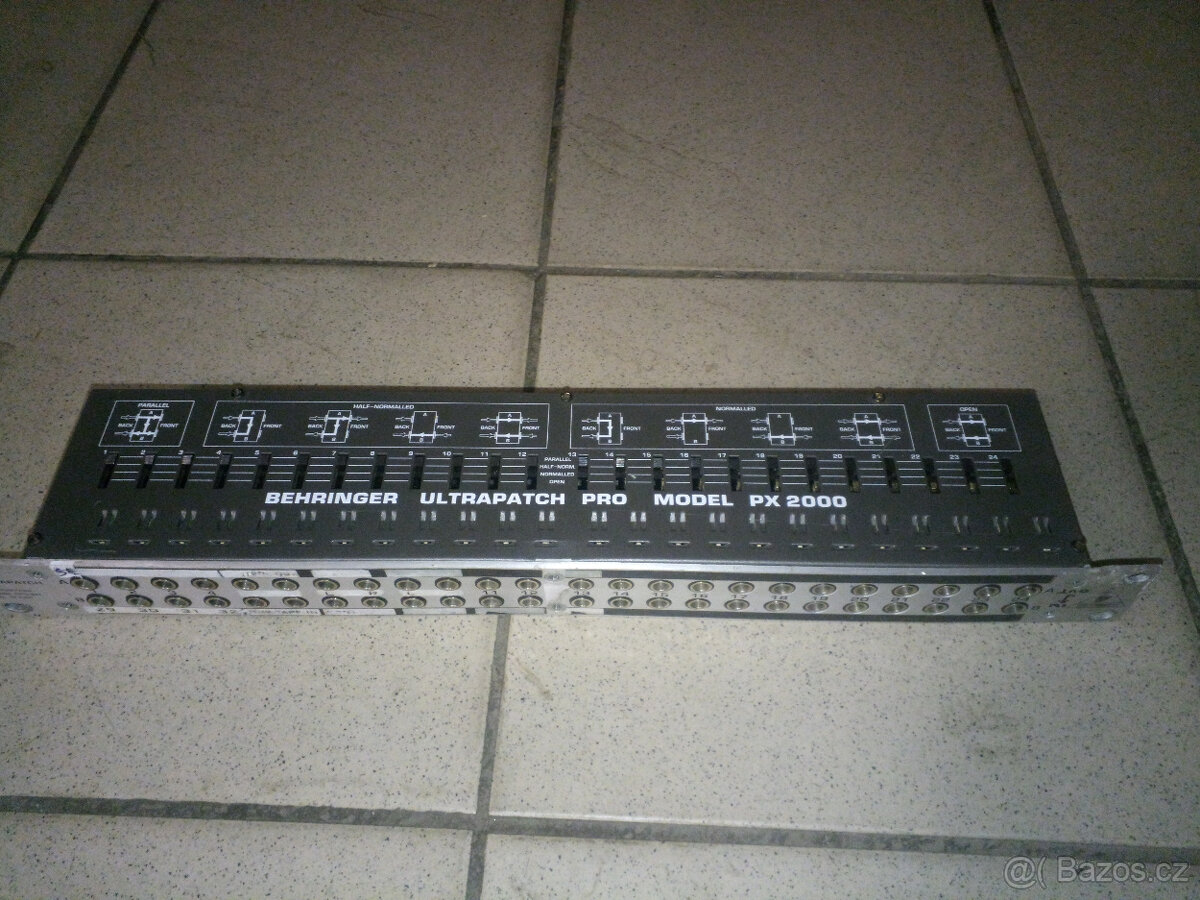 Slučovač Rozbočovač Behringer prvek - 4