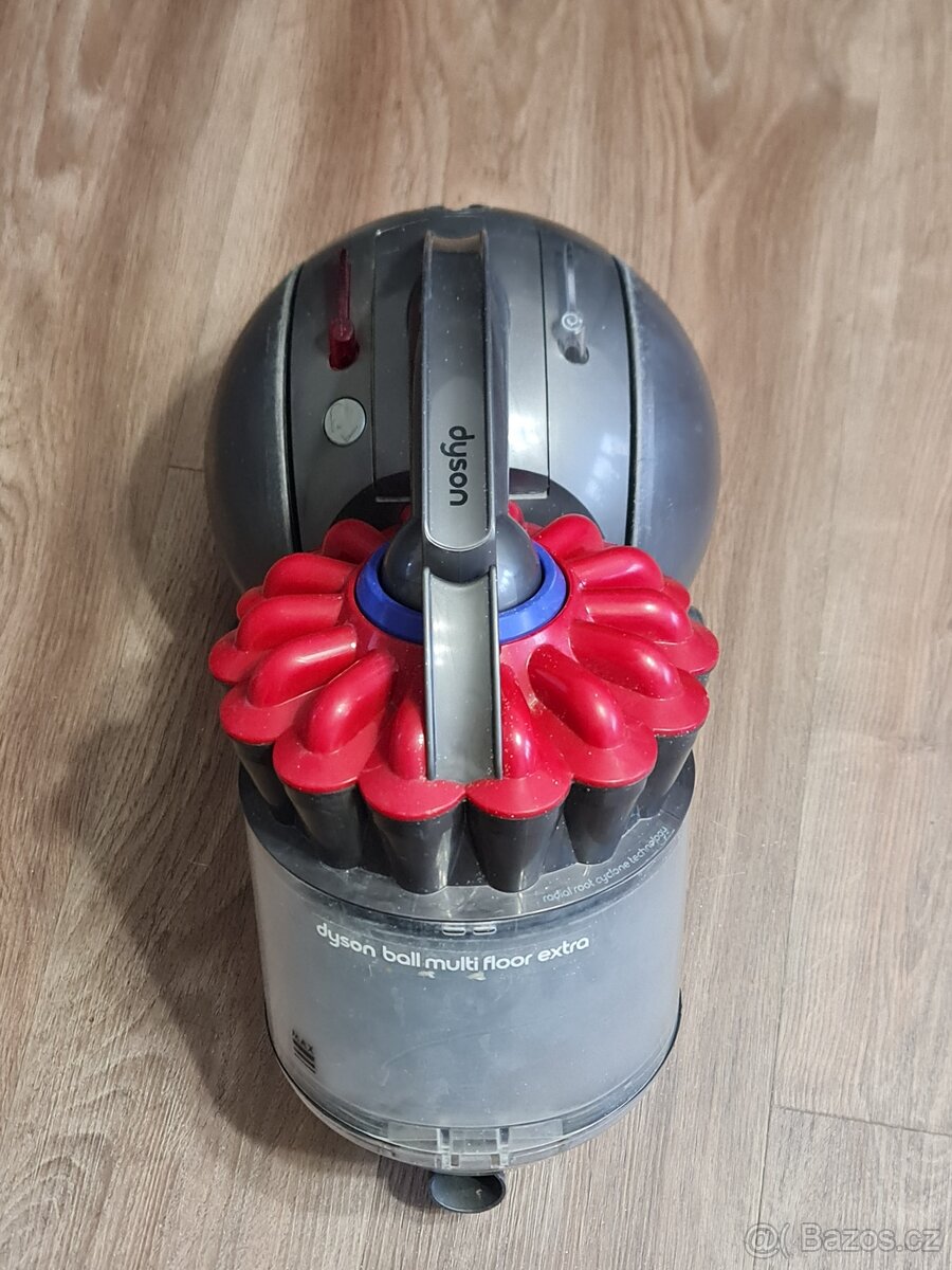 Bezsáčkový vysavač Dyson - 4