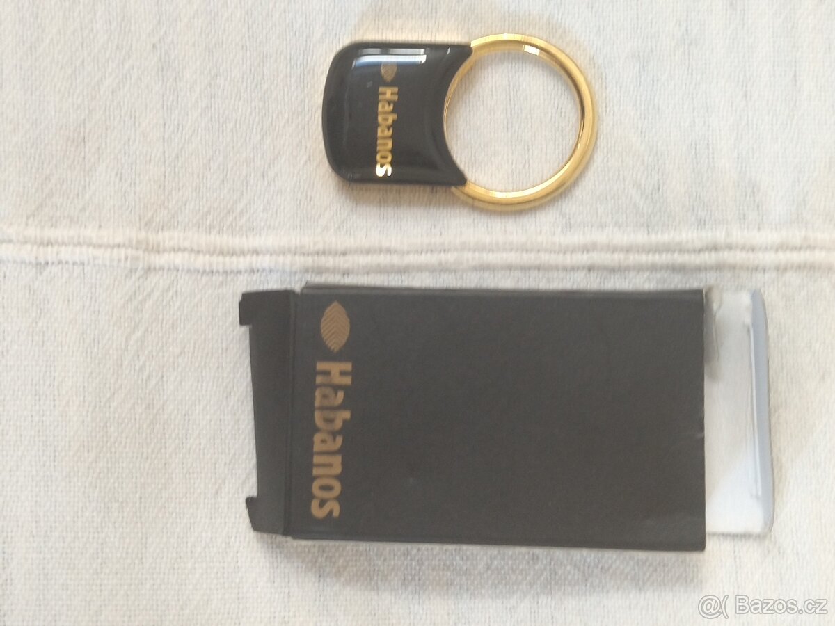 POMŮCKY PRO MILOVNÍKY DOUTNÍKŮ A VÍNA - 4