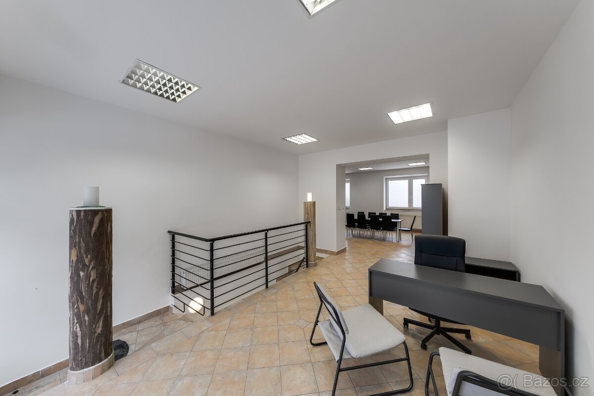 Pronájem obchodního/kancelářského prostoru 112 m², 28. října - 4