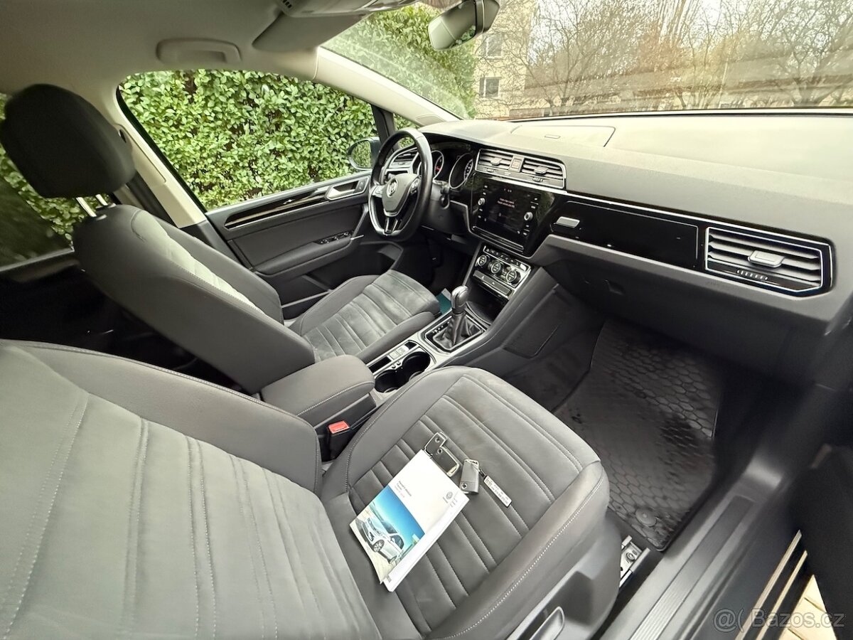 VW TOURAN 2,0TDi 110kW HIGHLINE DSG ACC NEZÁVISLÉ TOPENÍ - 4
