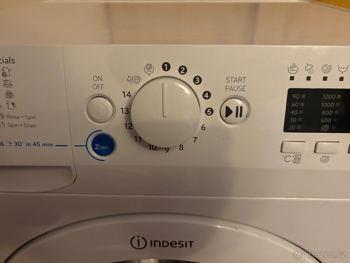 Plně funkční pračka Indesit - 4