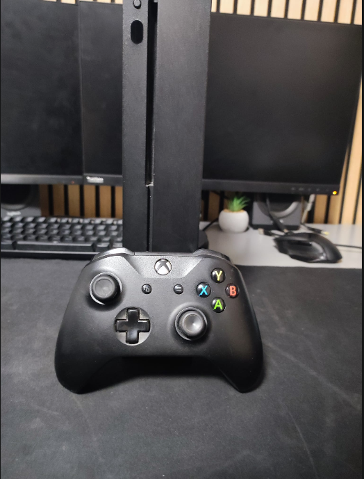 xbox one x 1tb - 4