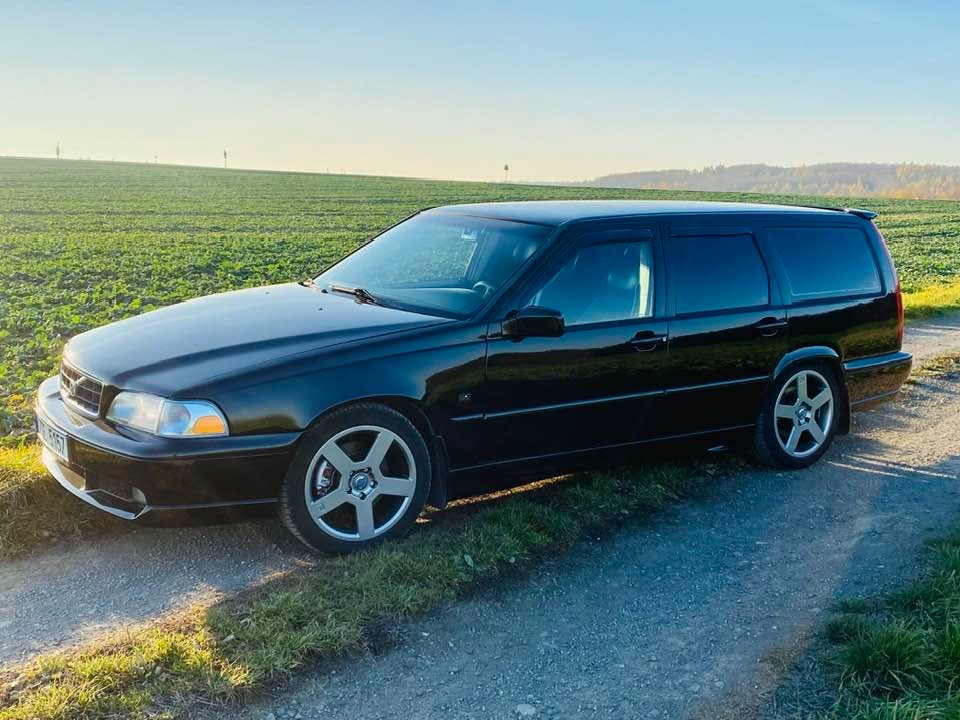 Volvo V 70 R - 4