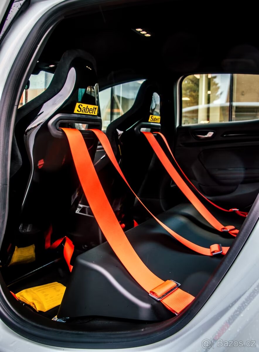 Renault Mégane R.S. Trophy-R - 4