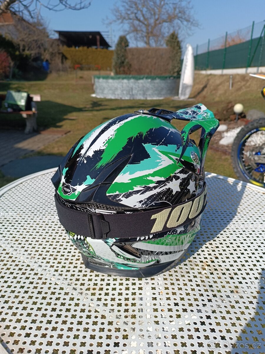 Motokrosová helma