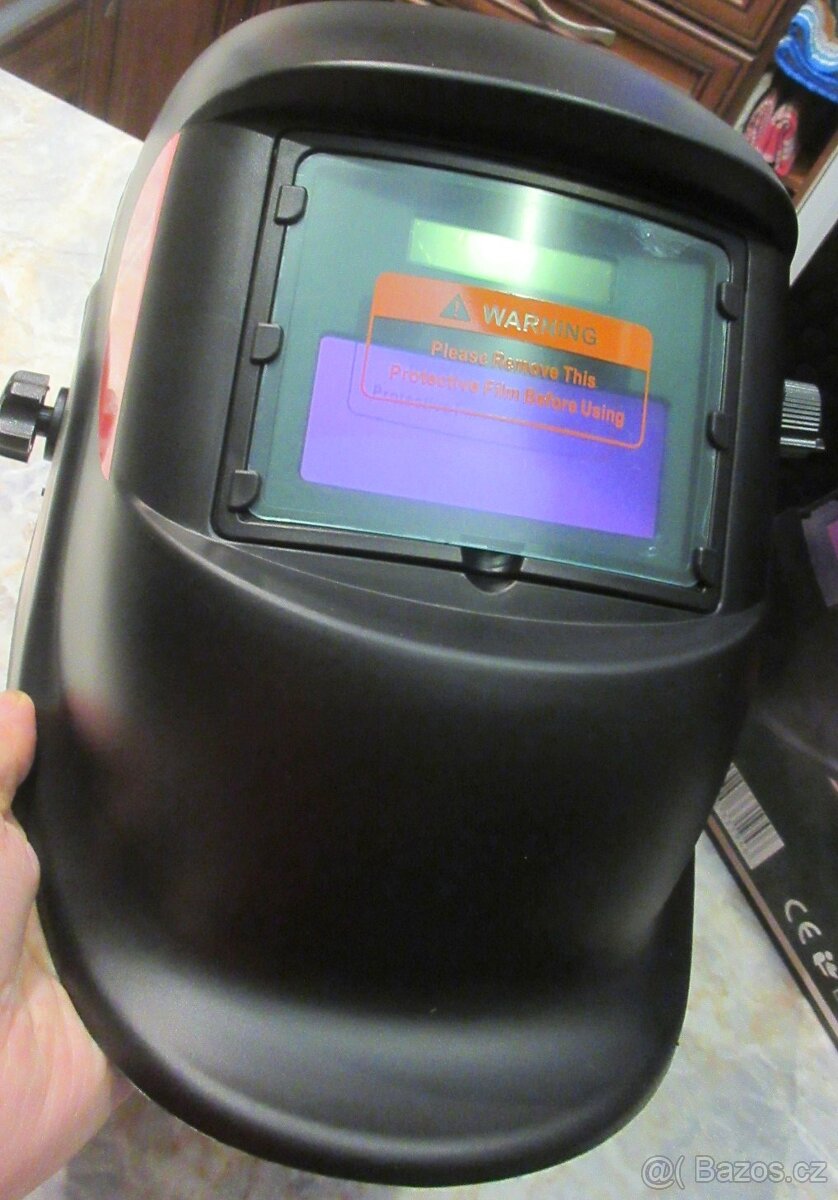 Svářečská samostmívací kukla černá Marpol - 4