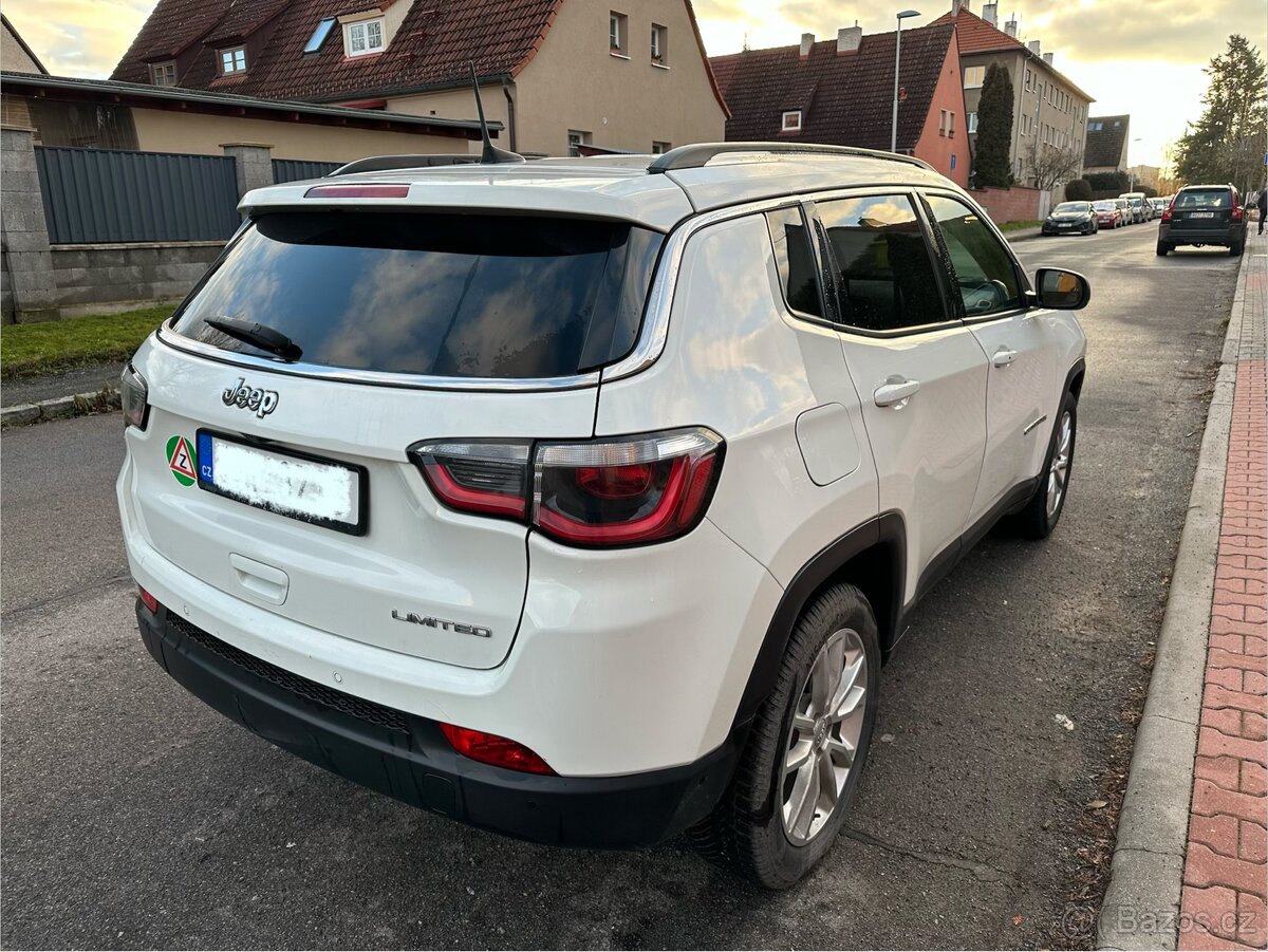 Prodam Jeep Compass 1.3 T-GDi 2021 Najeto: 33 000 km • - 4