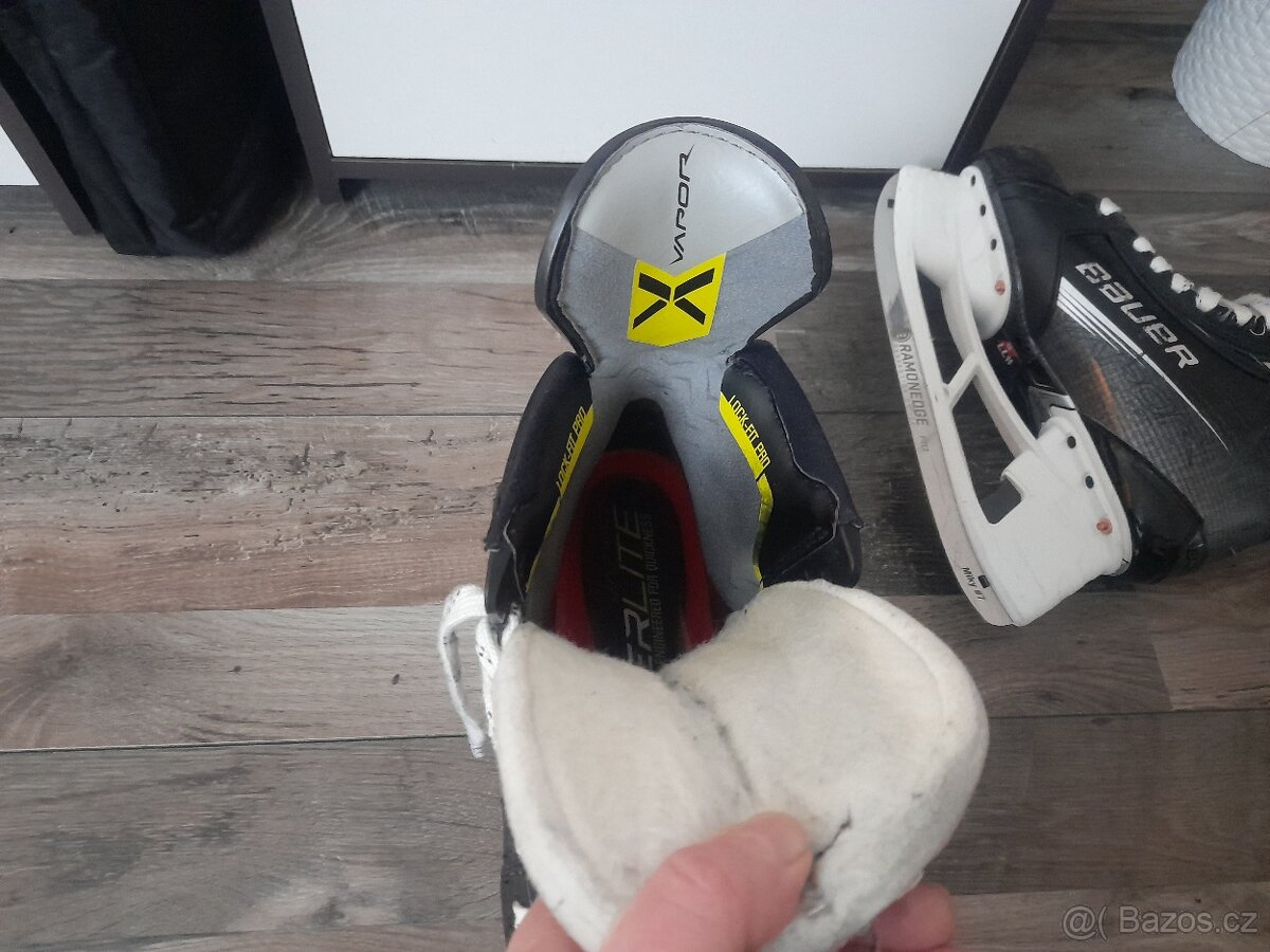 Brusle Bauer Vapor Hyperlite 2 - 4