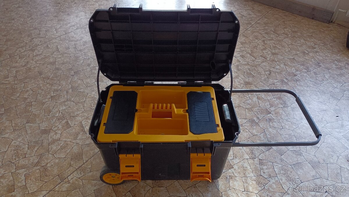 Bedna na nářadí DeWalt s kolečky - 4