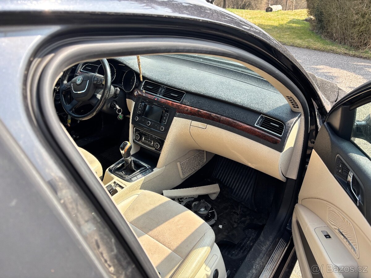 Škoda Superb Combi 2 - 4