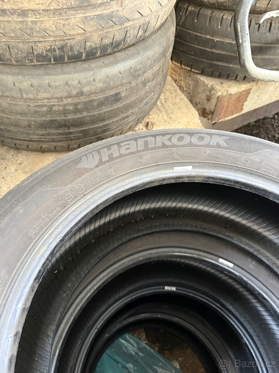 Pneu 235/55r18 - 4