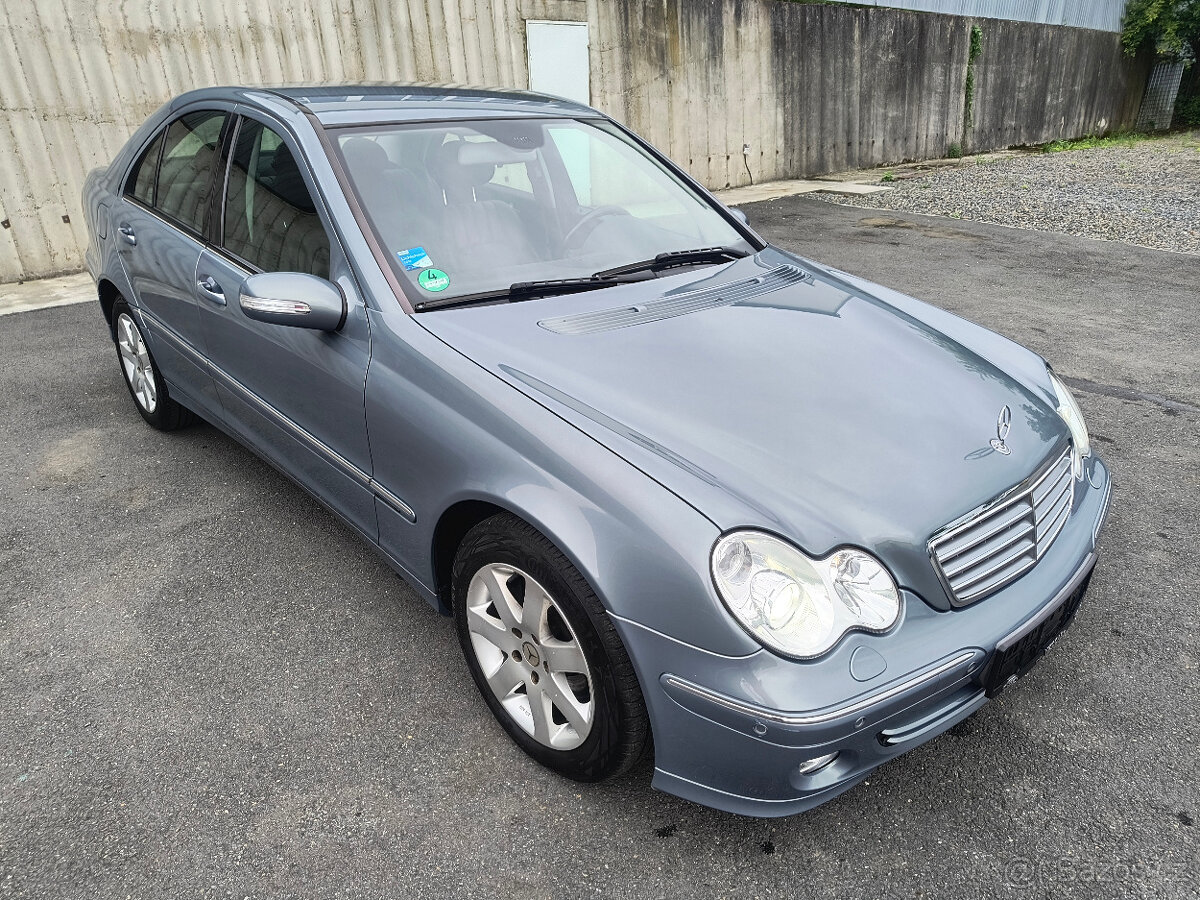 Mercedes-Benz Třídy C 180 K BI-XEN/KŮŽE/VYHŘ.SED/PDC/ALU/PC/ - 4