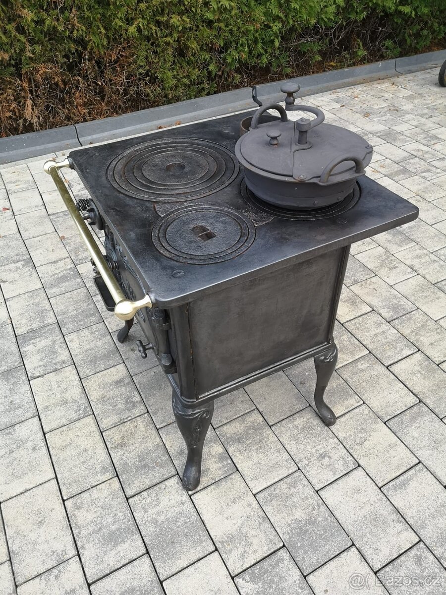 Sporák na tuhá paliva - švédská litina s pražírnou kávy - 4