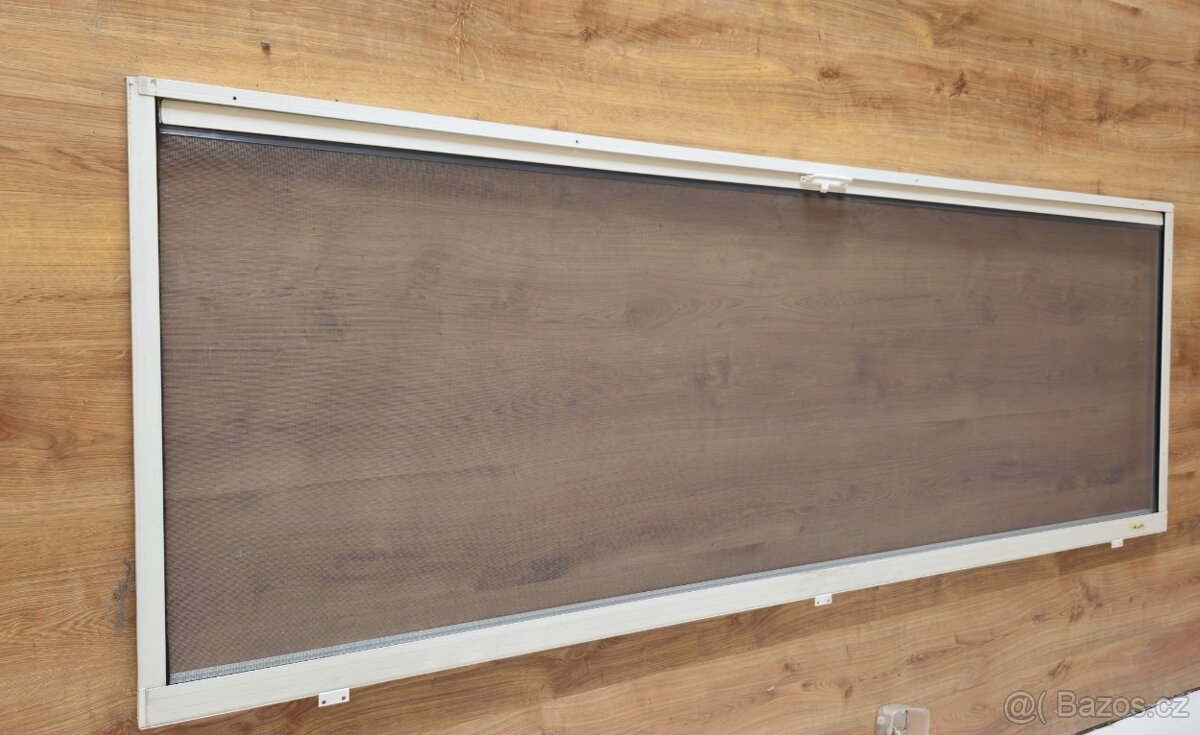 Rolovací dveřní síť proti hmyzu - 4