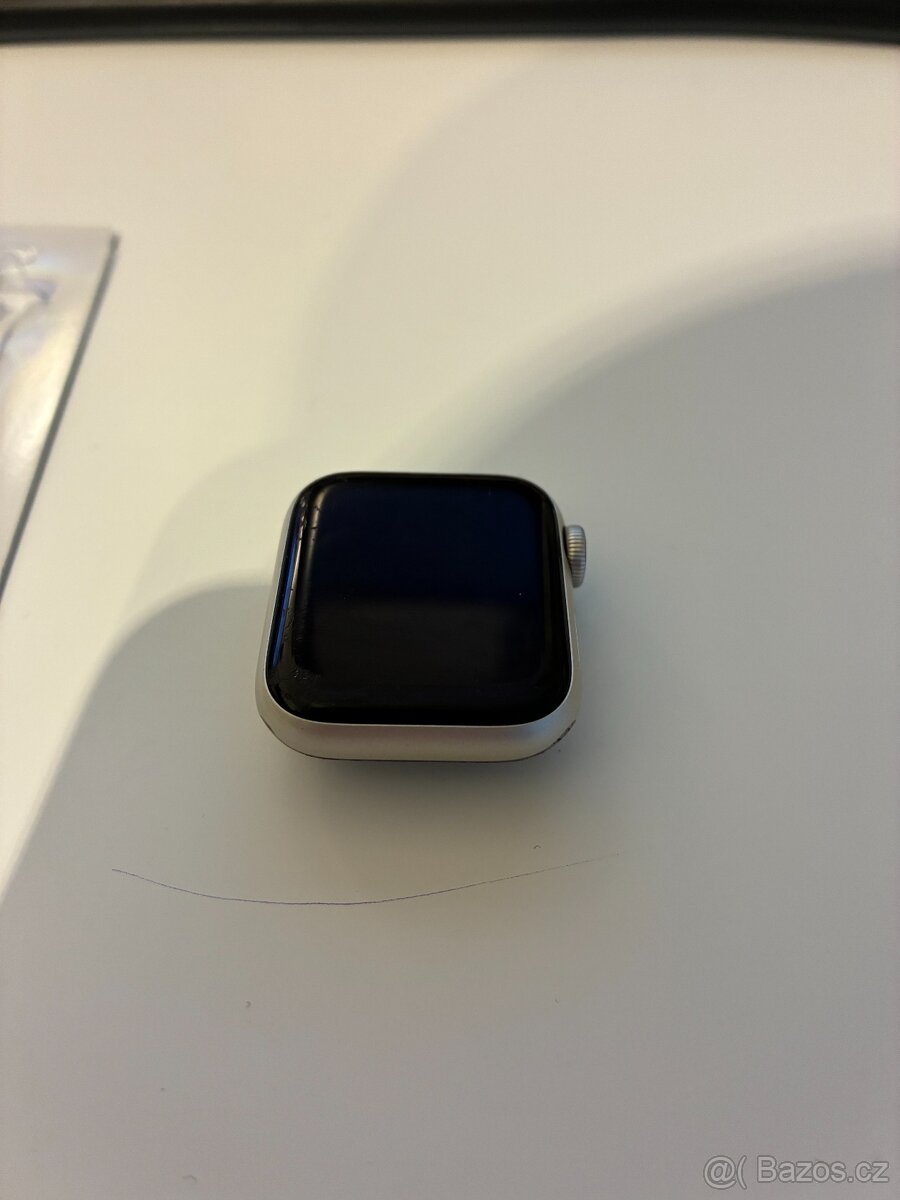 Apple Watch SE (GEN 2) 40 mm - 4
