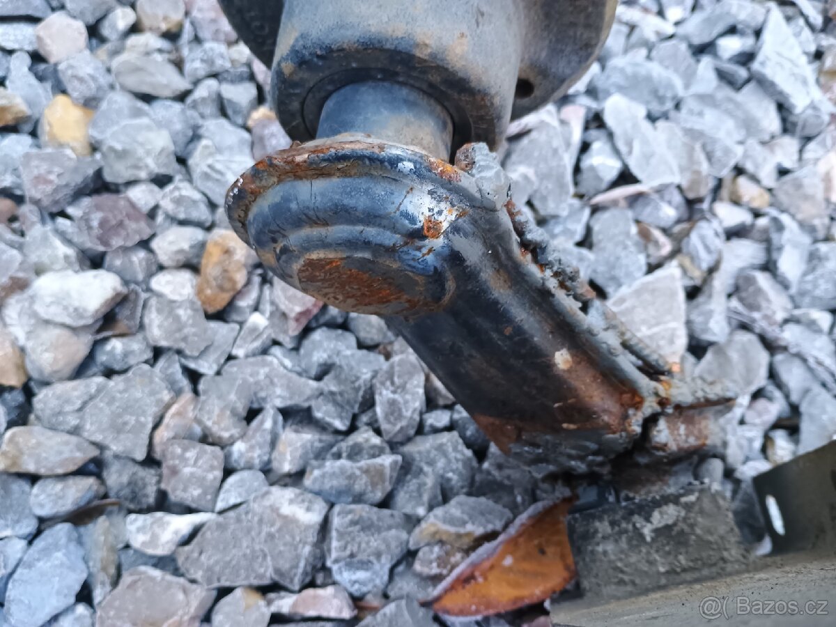 Nebržděná naprava knott VG 7-L 750kg - 4