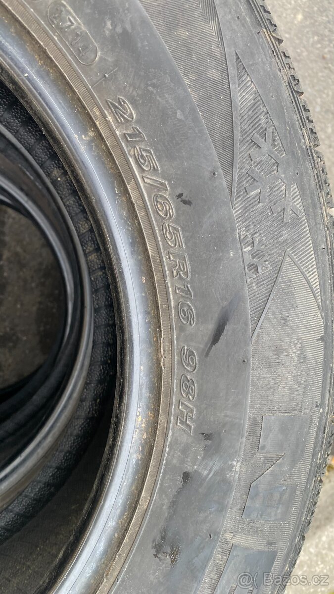 Nexen zimní 215/65R16 98H - 4