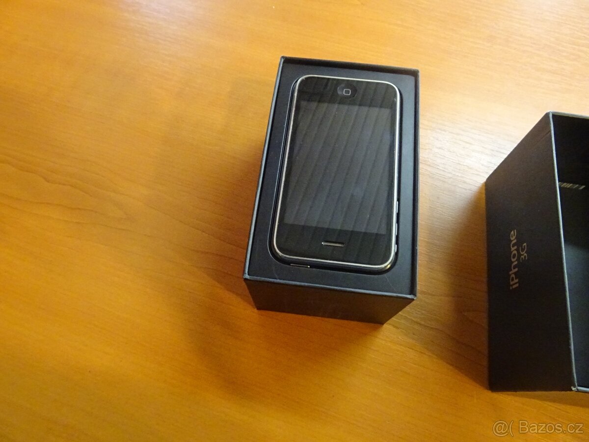 iPhone 1. 8GB. 3G - 4