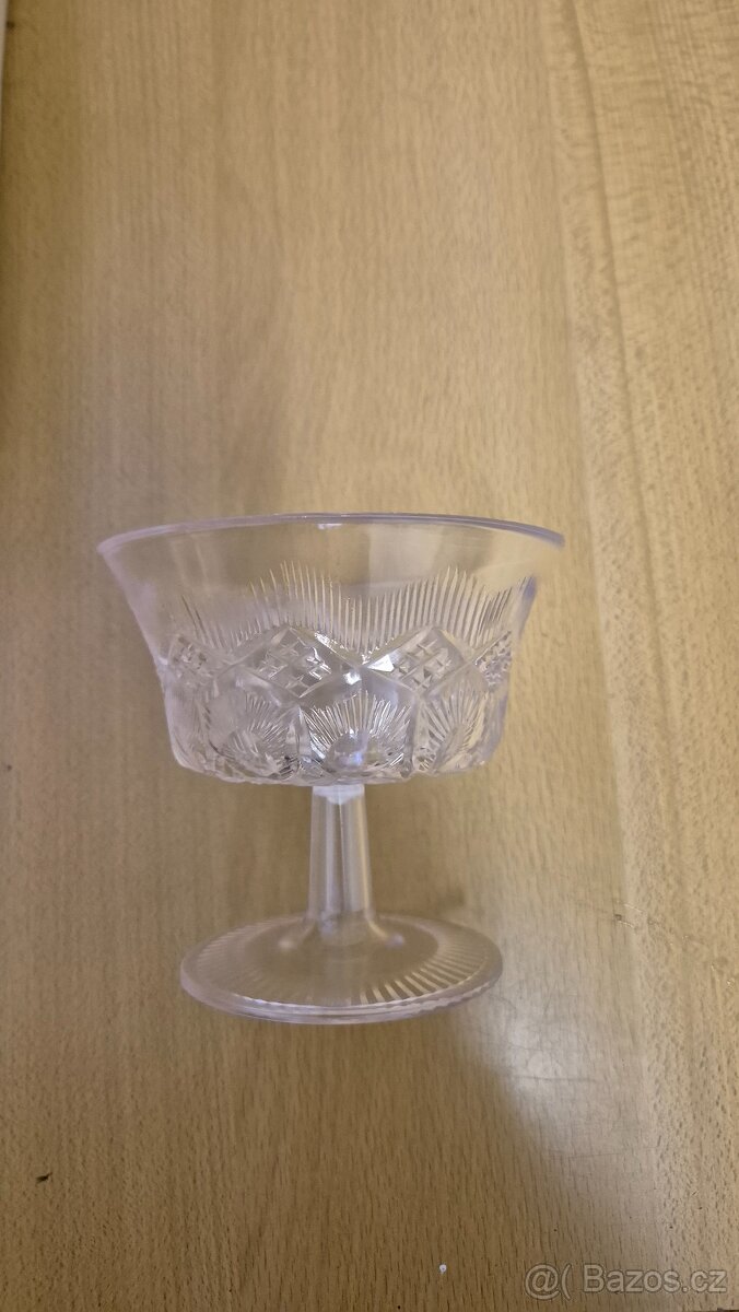 Poháry na zmrzlinu,dezerty,plastové,retro - 4