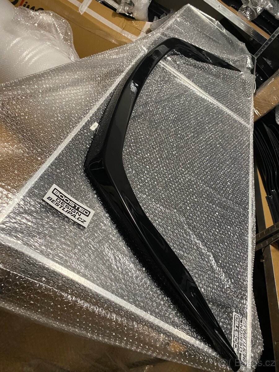 Octavia 3 RS přední lipo - 4