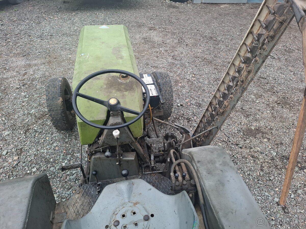 Traktor domací výroby ,sekačka,trabant,hydraulika - 4