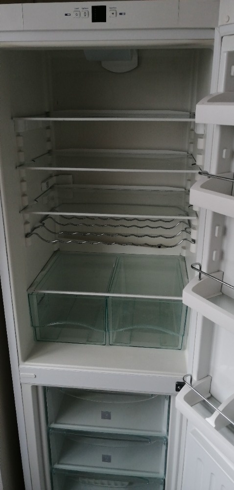 Lednice s mrazákem LIEBHERR, kombinovaná - 4