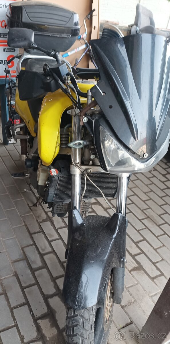 Suzuki DL1000 V-Strom - 4