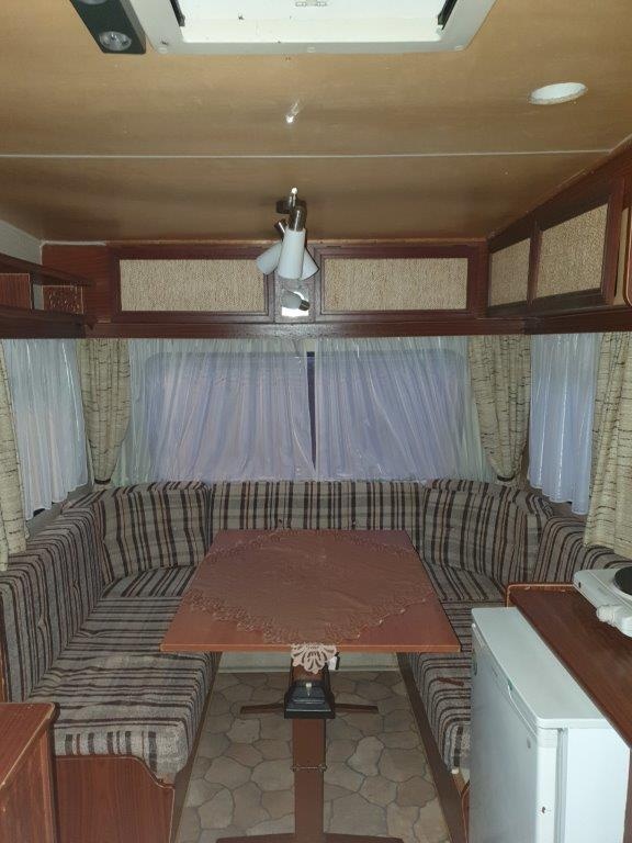 Karavan Tabbert 480 na pevné stání - 4