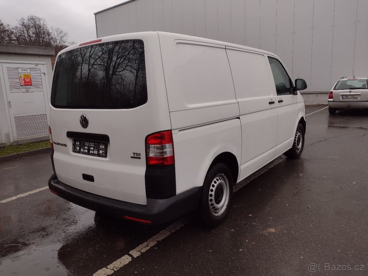 Volkswagen Transporter T5.1 2.0TDI - 4