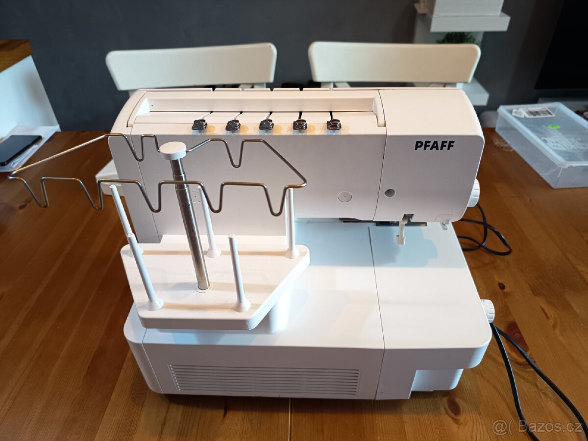Šicí stroj Coverlock Pfaff 3.0 - 4