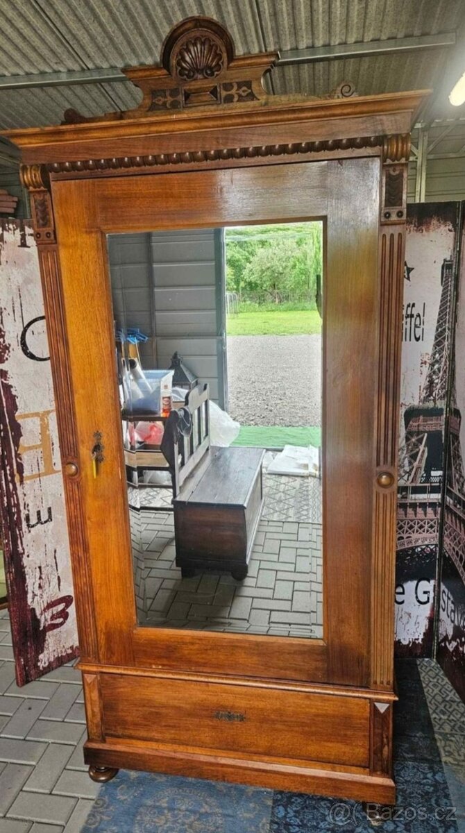 Starožitná zrcadlová Šatní skříň - 4