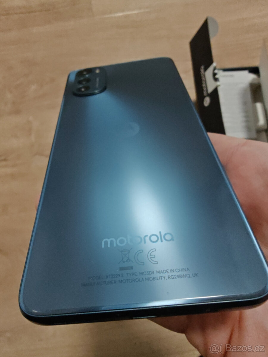 Motorola Moto E32s 4/64GB šedá - 4