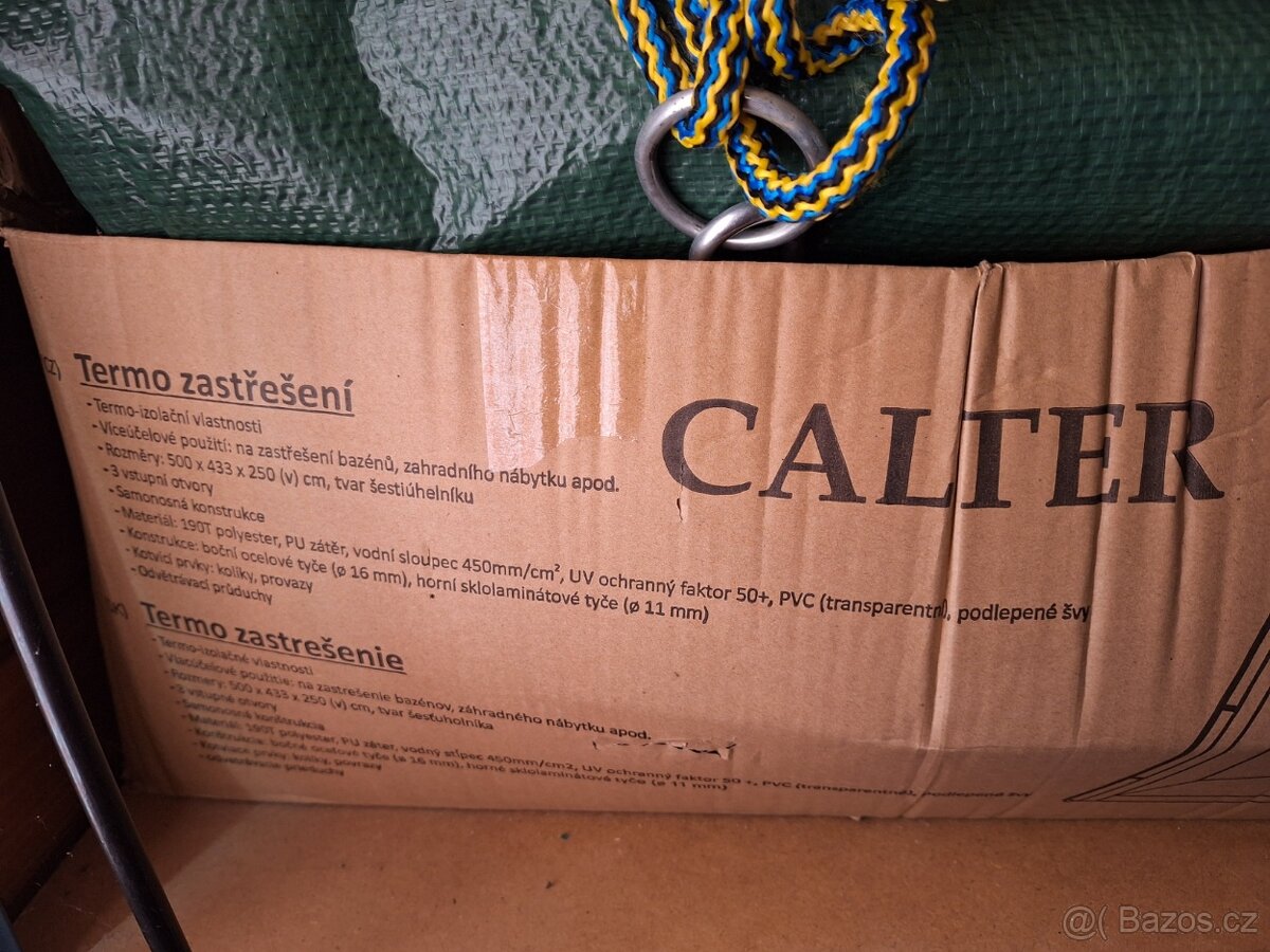 Bazén s příslušenstvím. - 4