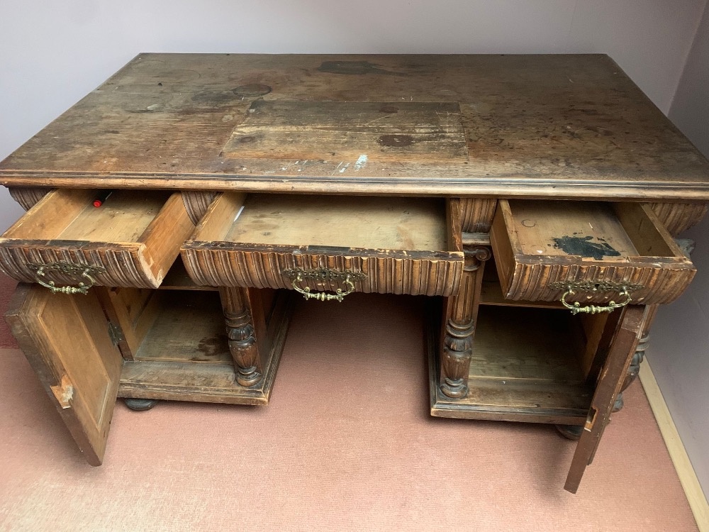 Starožitný stůl - 4