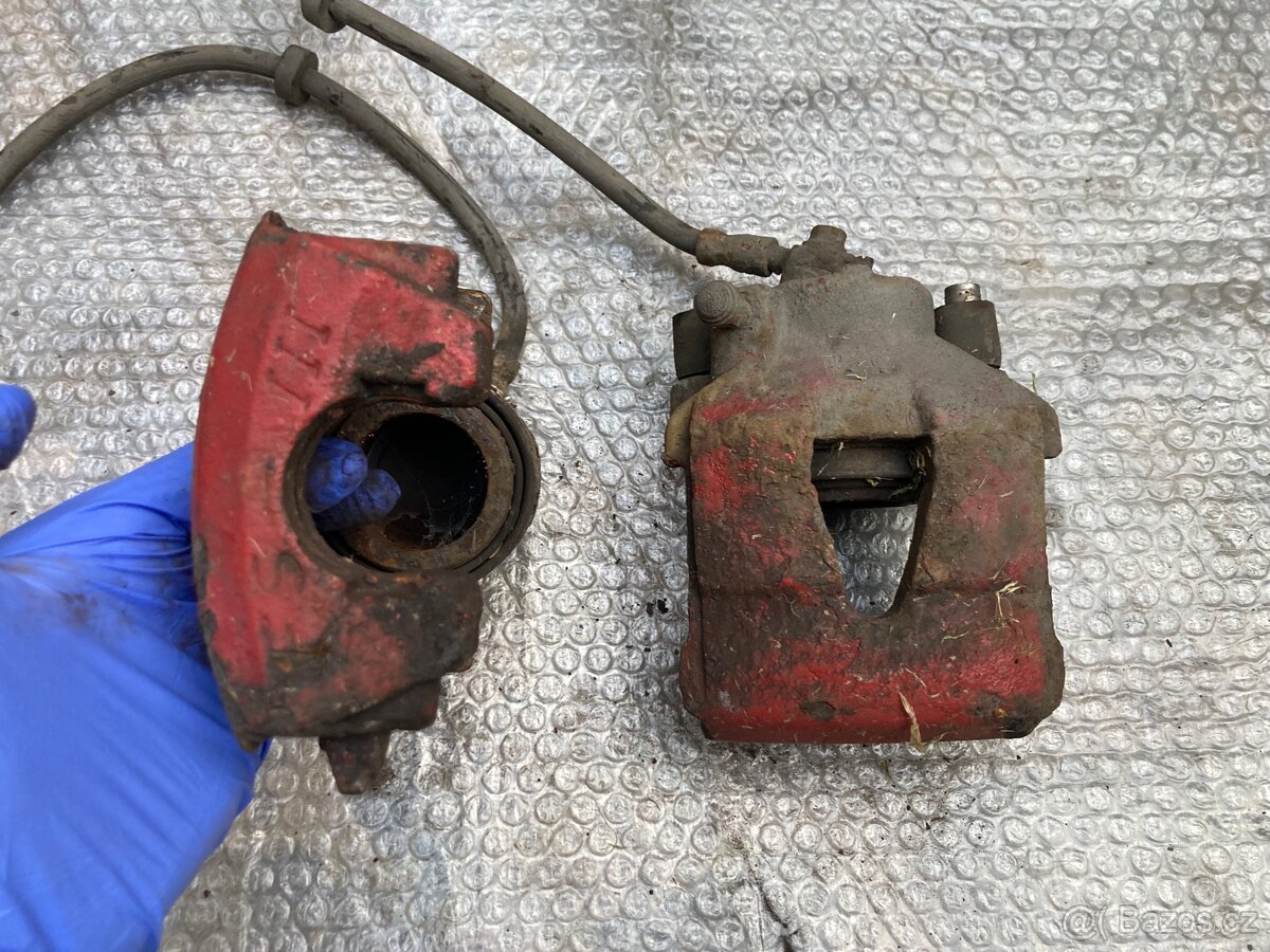 Přední brzdové třmeny Seat Leon 1m - 4