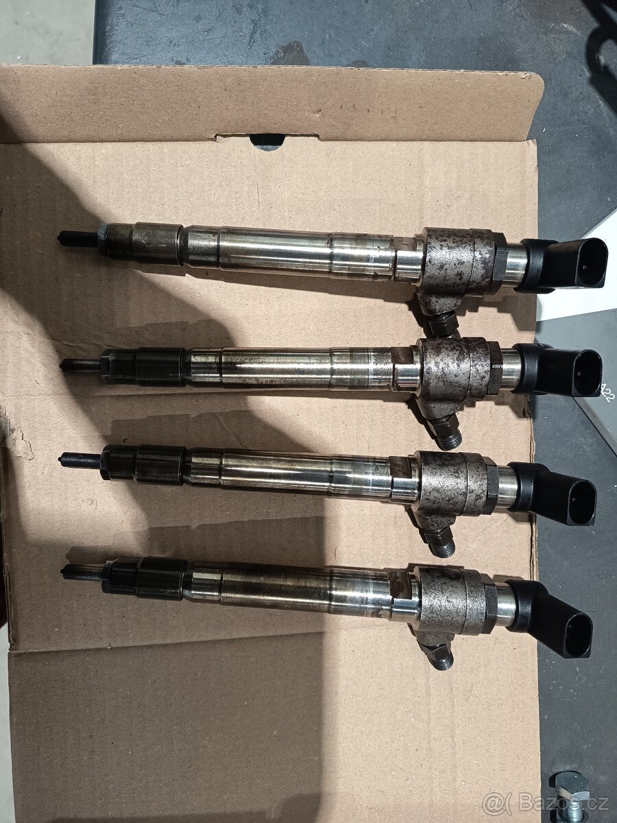 Tranzit Castom 2.2 nafta 74 kv vstřikovací - 4